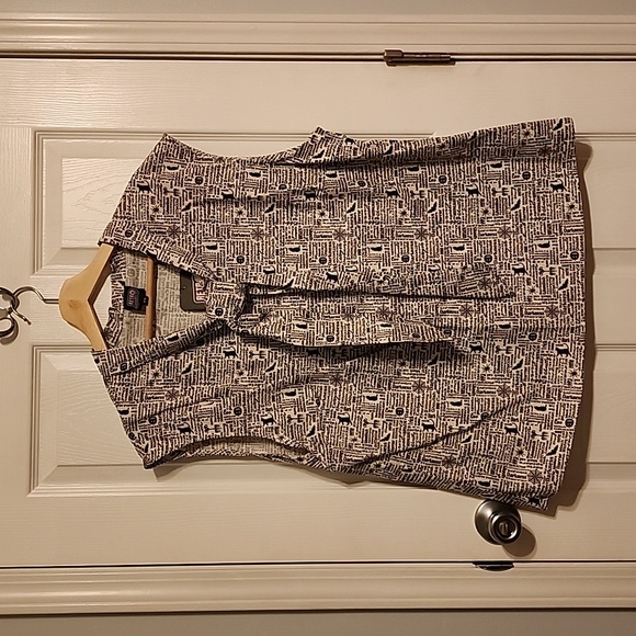 Retrolicious Halloween Top - Picture 1 of 4